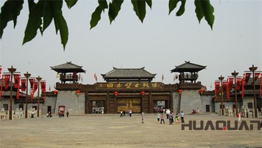 華全600kw玉柴靜音移動(dòng)型發(fā)電機(jī)組發(fā)往宜昌