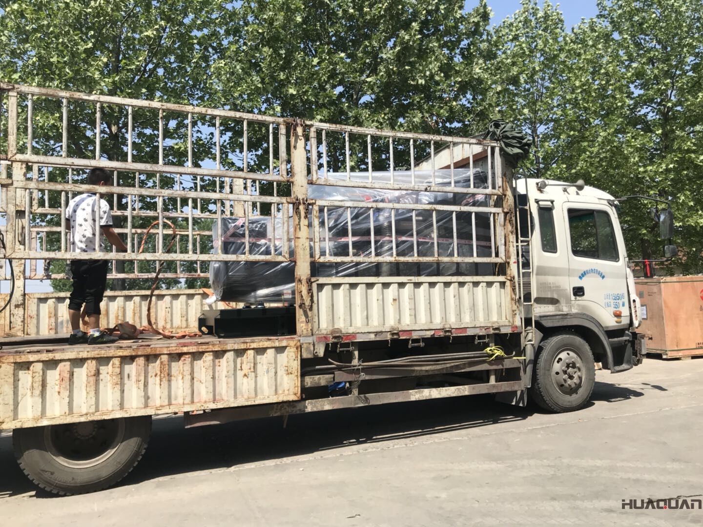 8月25日，一臺1000kw自動化柴油發電機組于華全動力順利發往浙江省