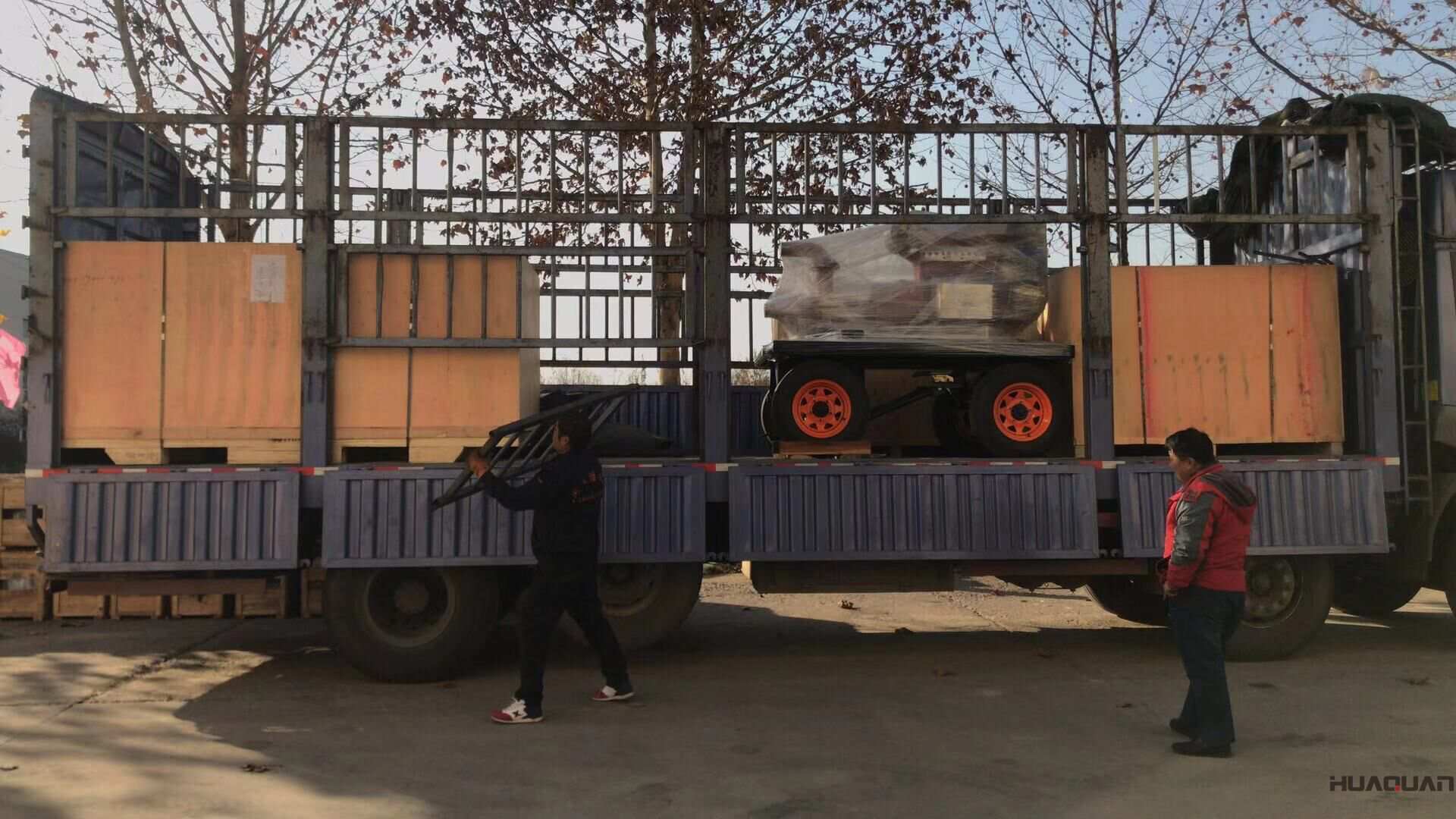 11月19日，遼寧陳先生從華全動(dòng)力訂購的30kw標(biāo)配和30kw移動(dòng)拖車水泵發(fā)電機(jī)組已經(jīng)成功發(fā)貨