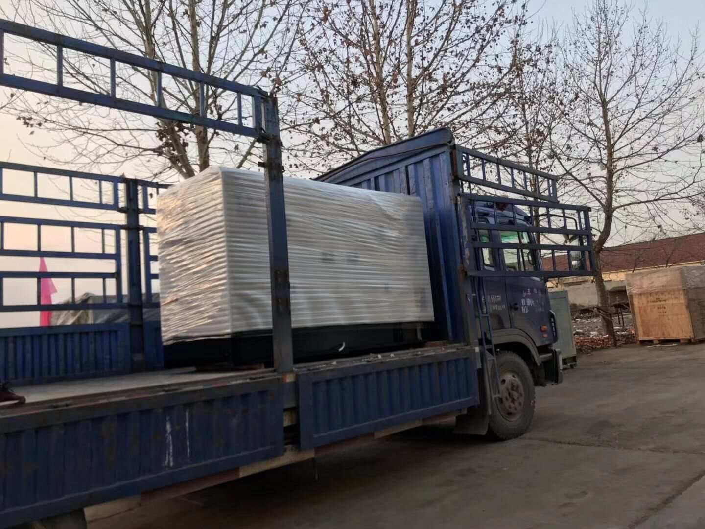 12月5日，夏先生采購的一臺60kw靜音箱柴油發電機組已經順利從華全動力發往安徽省