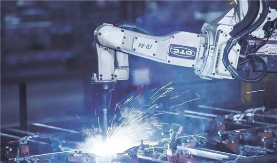 華全數字化工廠推動智能制造，實現“兩提升、三降低”